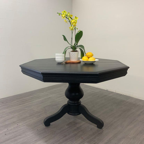Black Oak Extension Dining Table