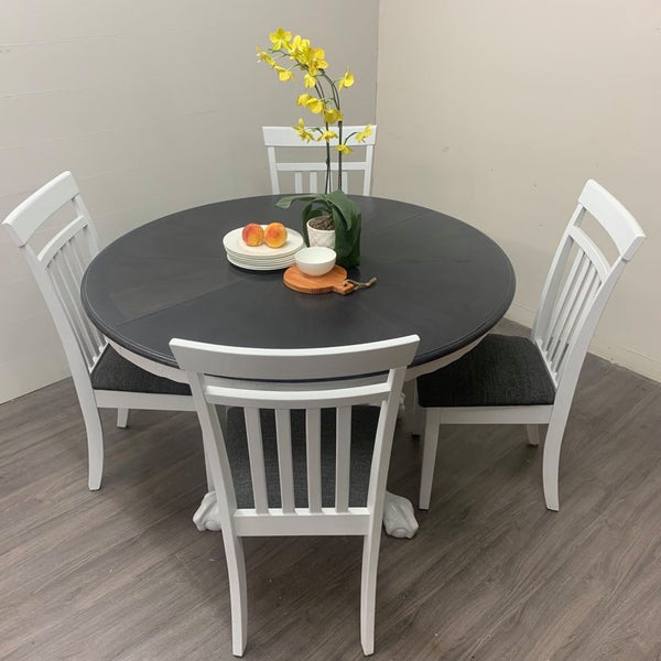 Crystal Mountain Dining Set