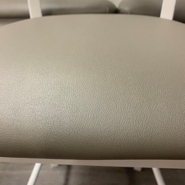 3 Rustic Farmhouse Style Bar Stools