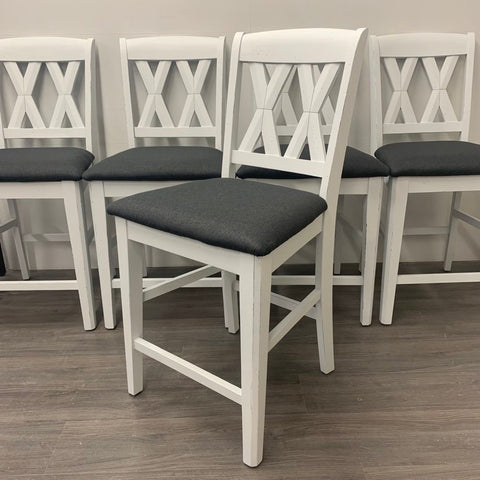 3 Rustic Farmhouse Style Stools