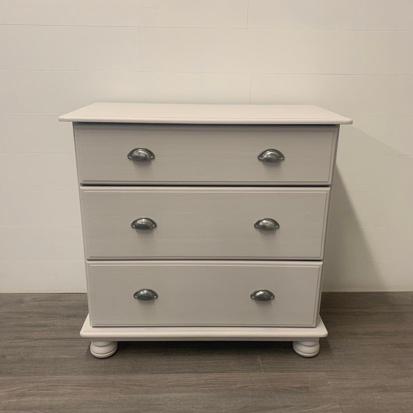 Pine 3 Drawer Dresser
