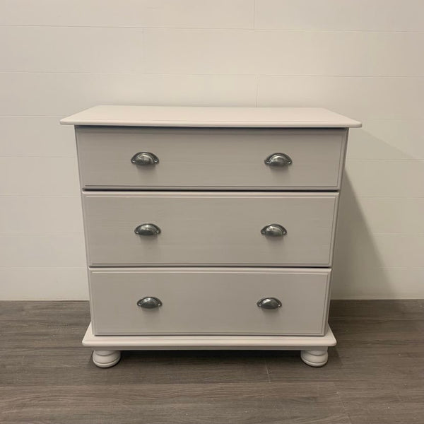 Pine 3 Drawer Dresser