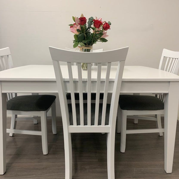 6 Piece Crystal Mountain Dining Set